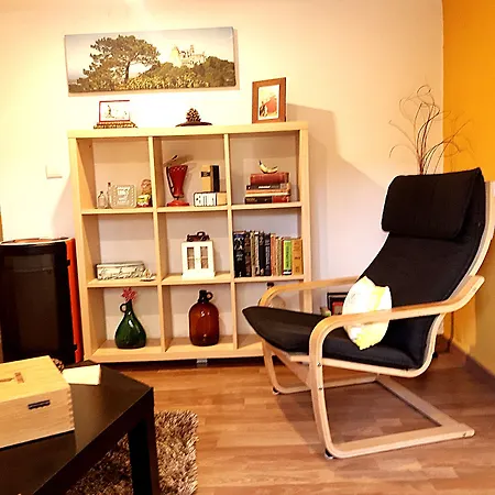 Pine House 3* Mem Martins